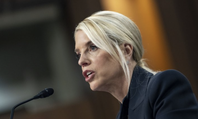 Gun-Rights Group Calls for Pam Bondi’s Firing Gun-Rights Group Calls for Pam Bondi’s Firing