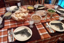 Everytown Urges Gun Debate at Thanksgiving Dinner Again