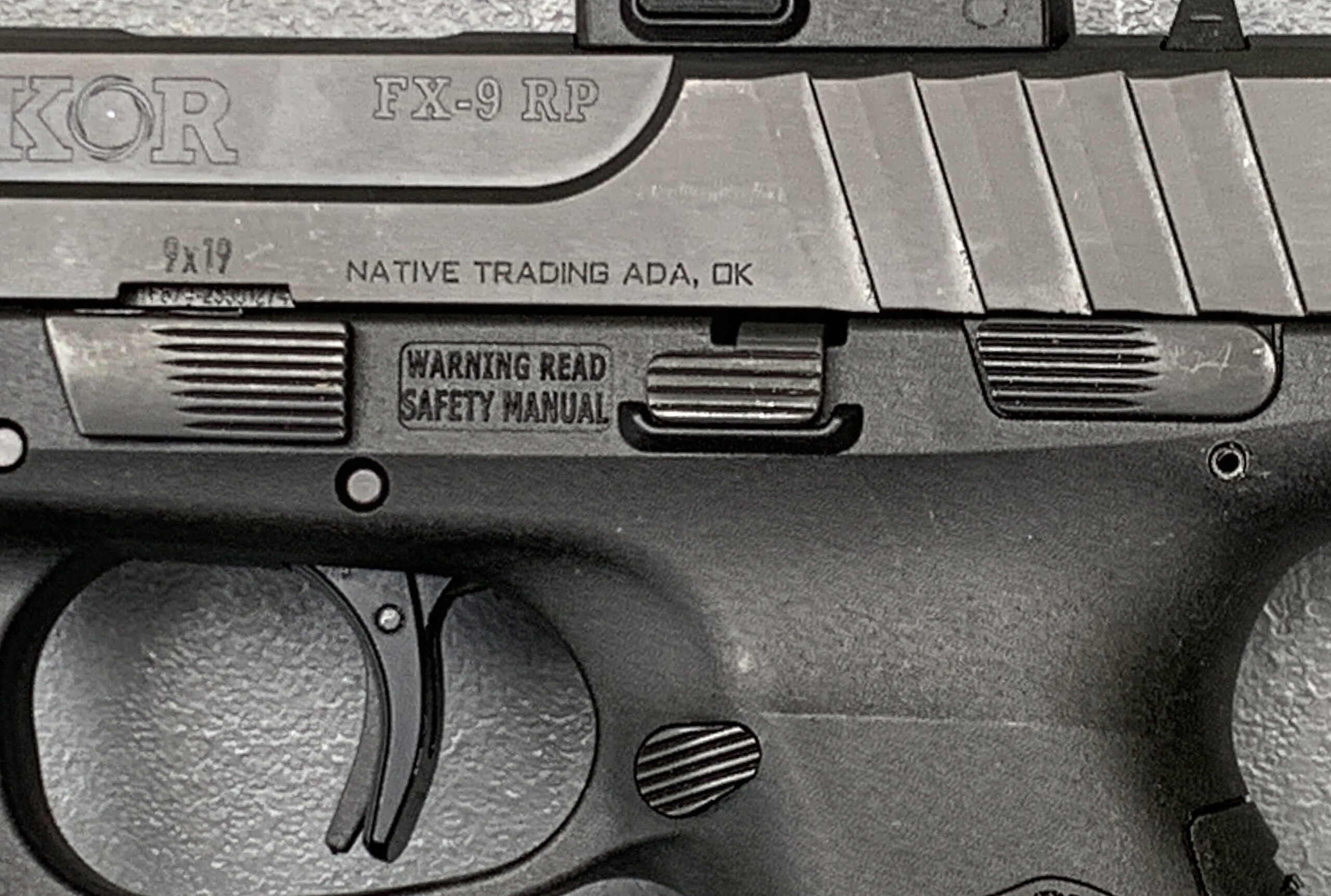 KOR-FX-9-9mm-controls