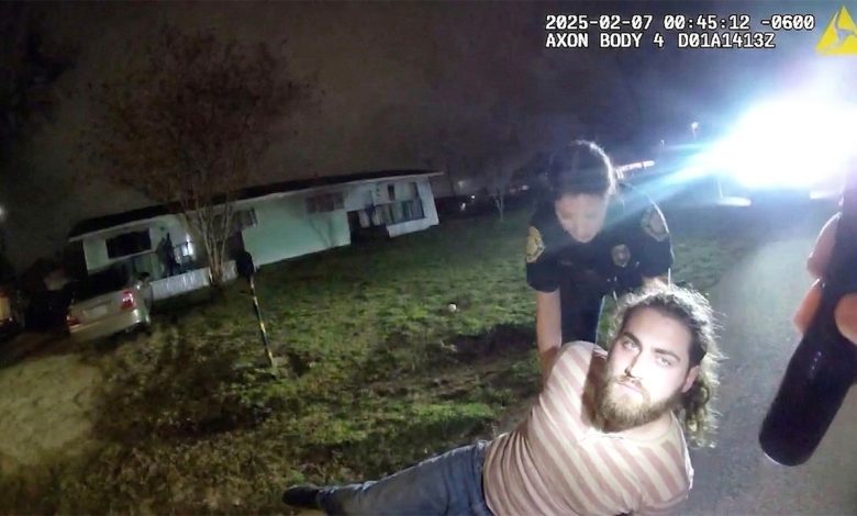 Boyfriend Shoots Girlfriend Over a Flirty Text Message & Calls 911 to Confess