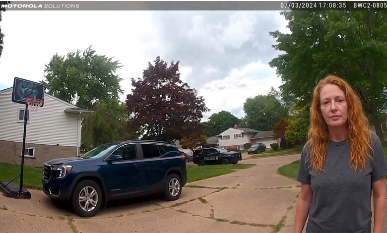 Girlfriend Attacks Her Sleeping Boyfriend With Two Knives After a Breakup